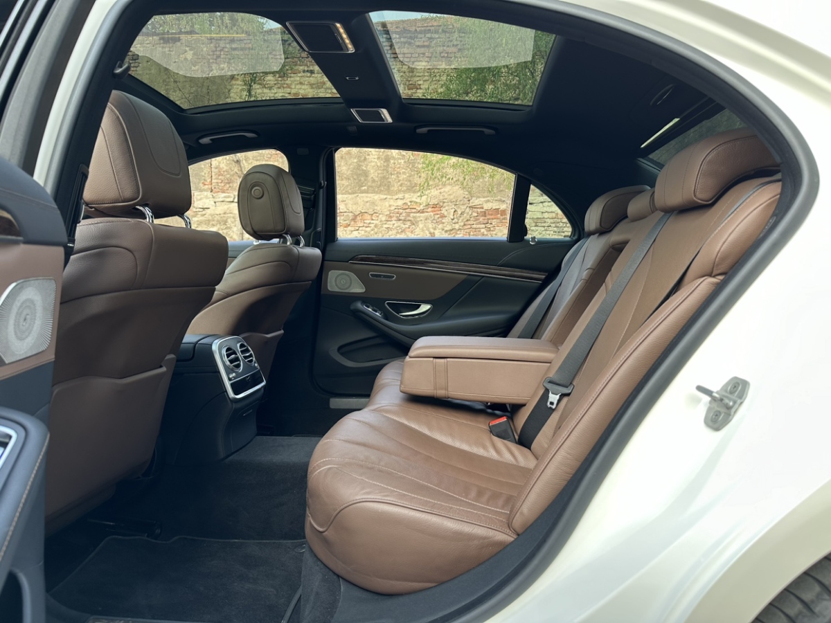2015年5月奔驰 奔驰S级  2014款 S 320 L 商务型