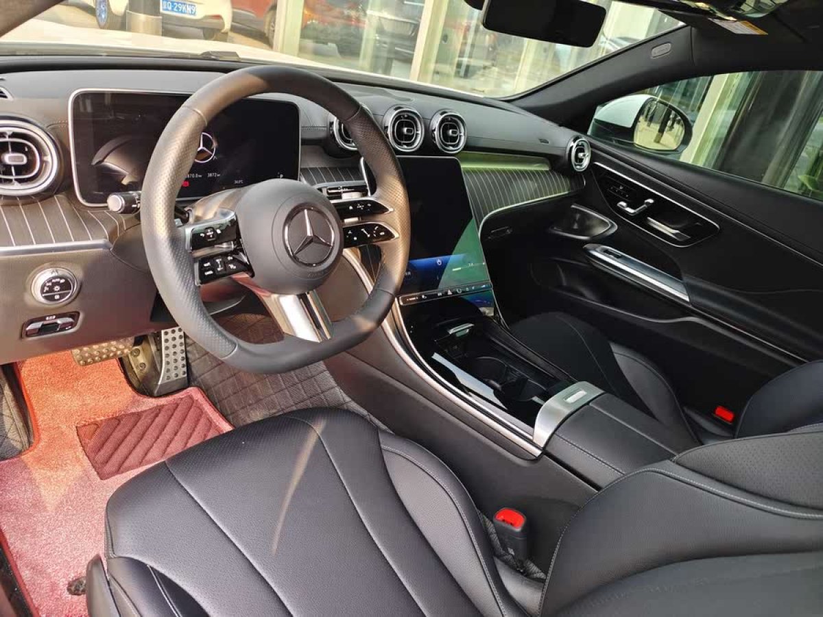 奔馳 奔馳CLE  2024款 CLE 300 4MATIC 動感型轎跑車圖片