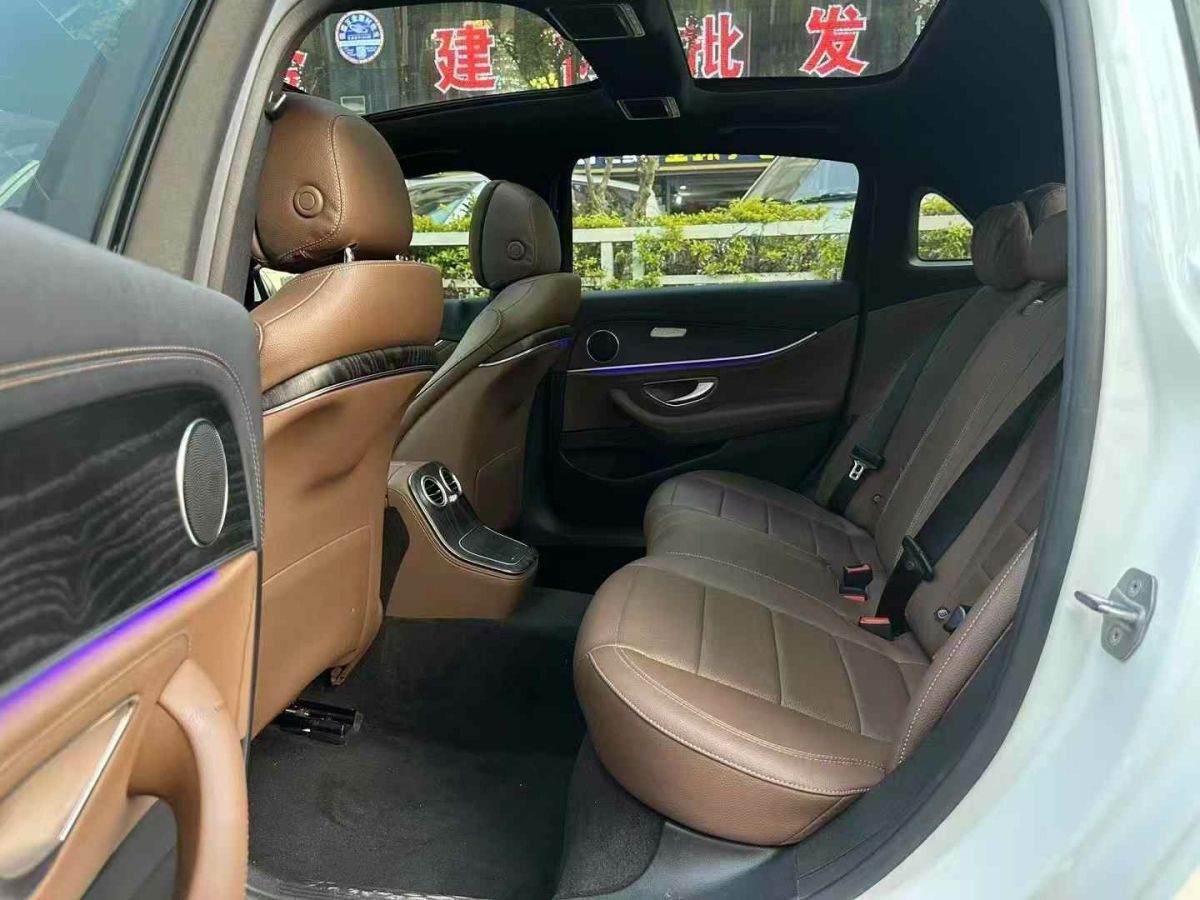 奔馳 奔馳E級(jí)  2022款 E 260 L圖片