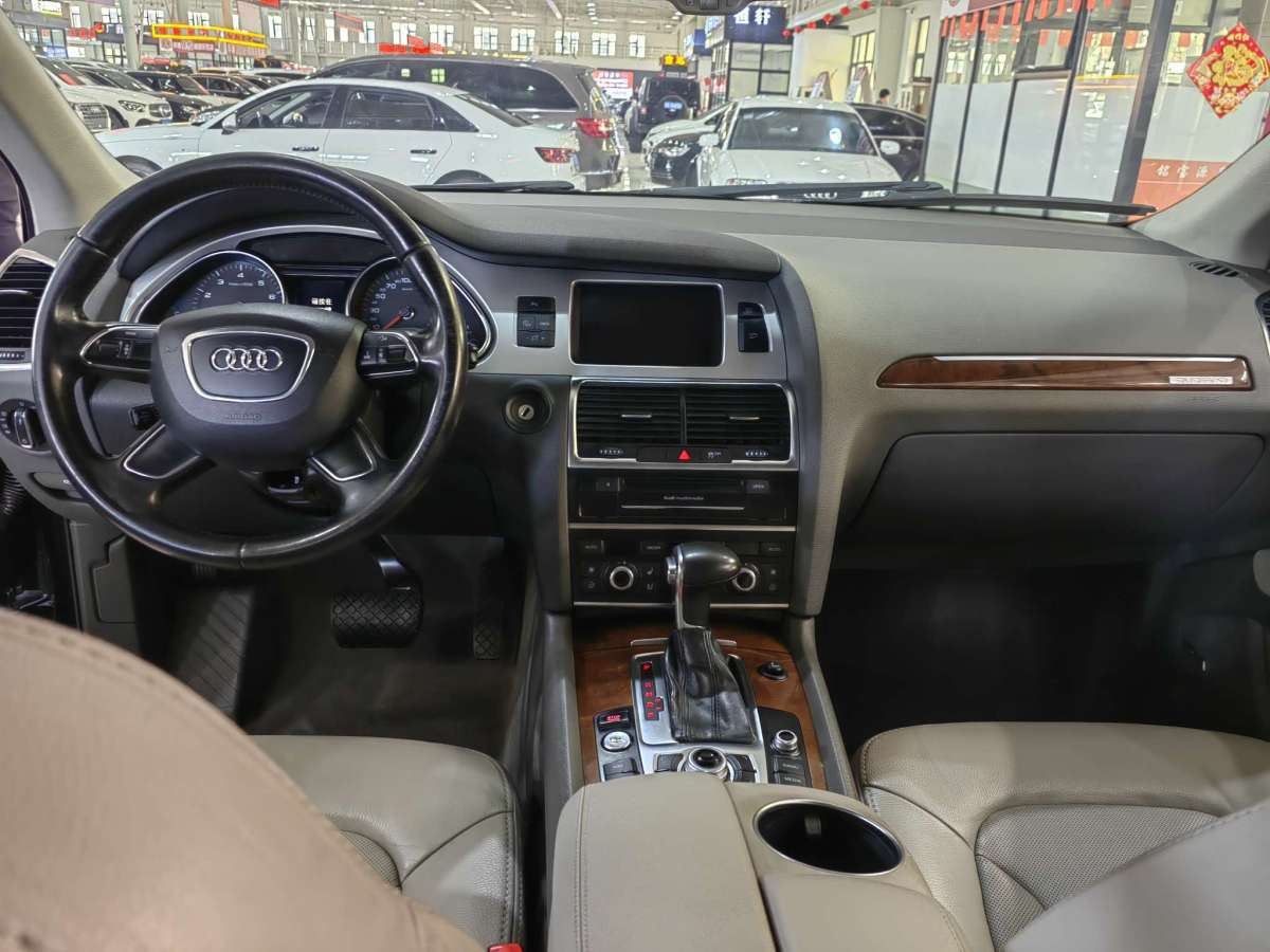 奧迪 奧迪Q7  2012款 3.0 TFSI 進(jìn)取型(200kW)圖片