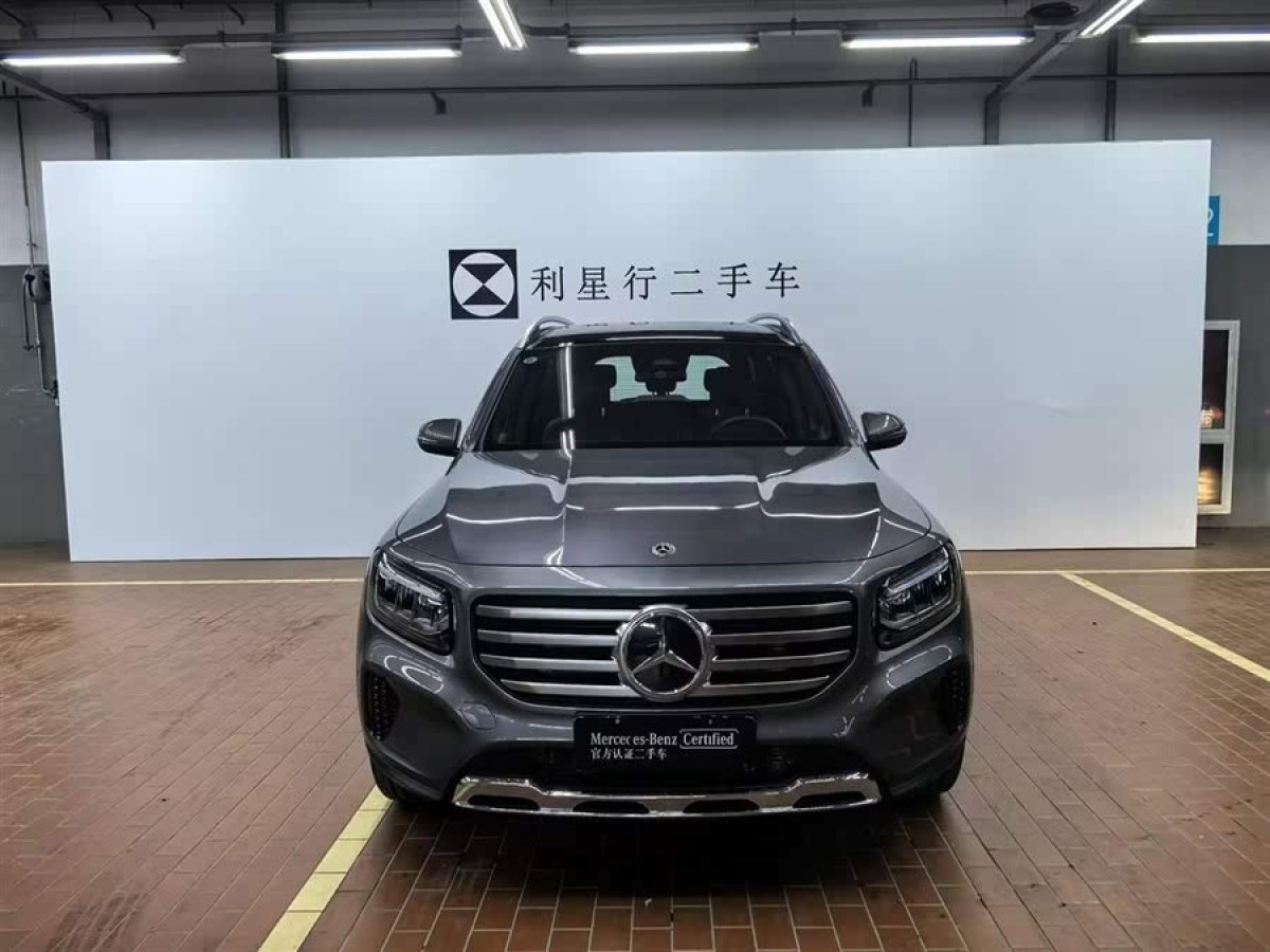 奔馳 奔馳GLB  2024款 改款 GLB 200 動(dòng)感型圖片