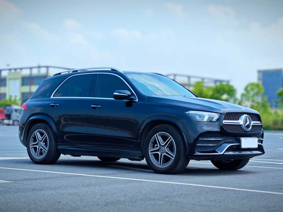 奔馳 奔馳GLE  2023款 GLE 450 4MATIC 時(shí)尚型圖片