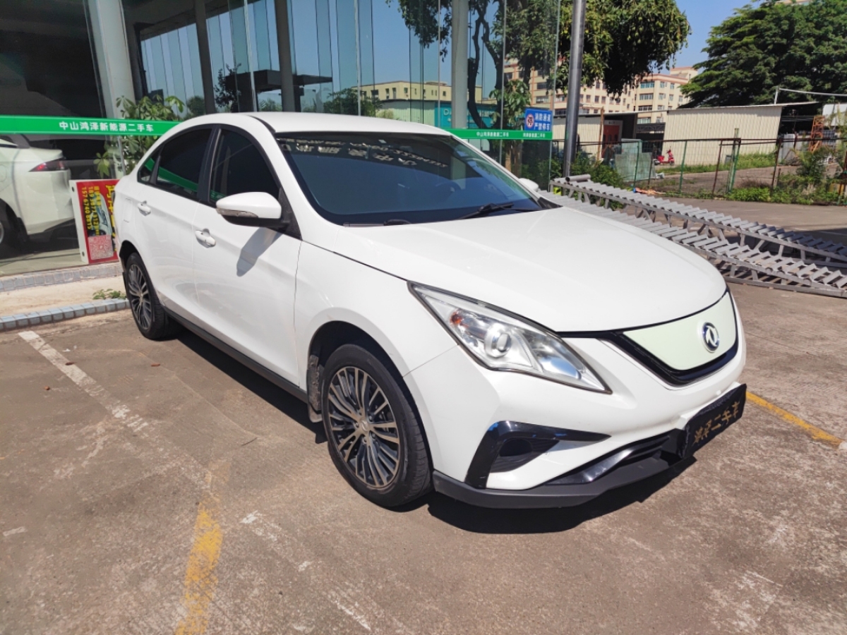 東風(fēng)風(fēng)行 風(fēng)行S50EV  2020款 運(yùn)營(yíng)型圖片