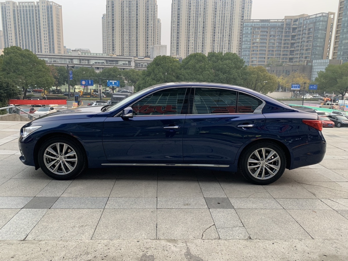 英菲尼迪 Q50L  2016款 2.0T 舒適版圖片