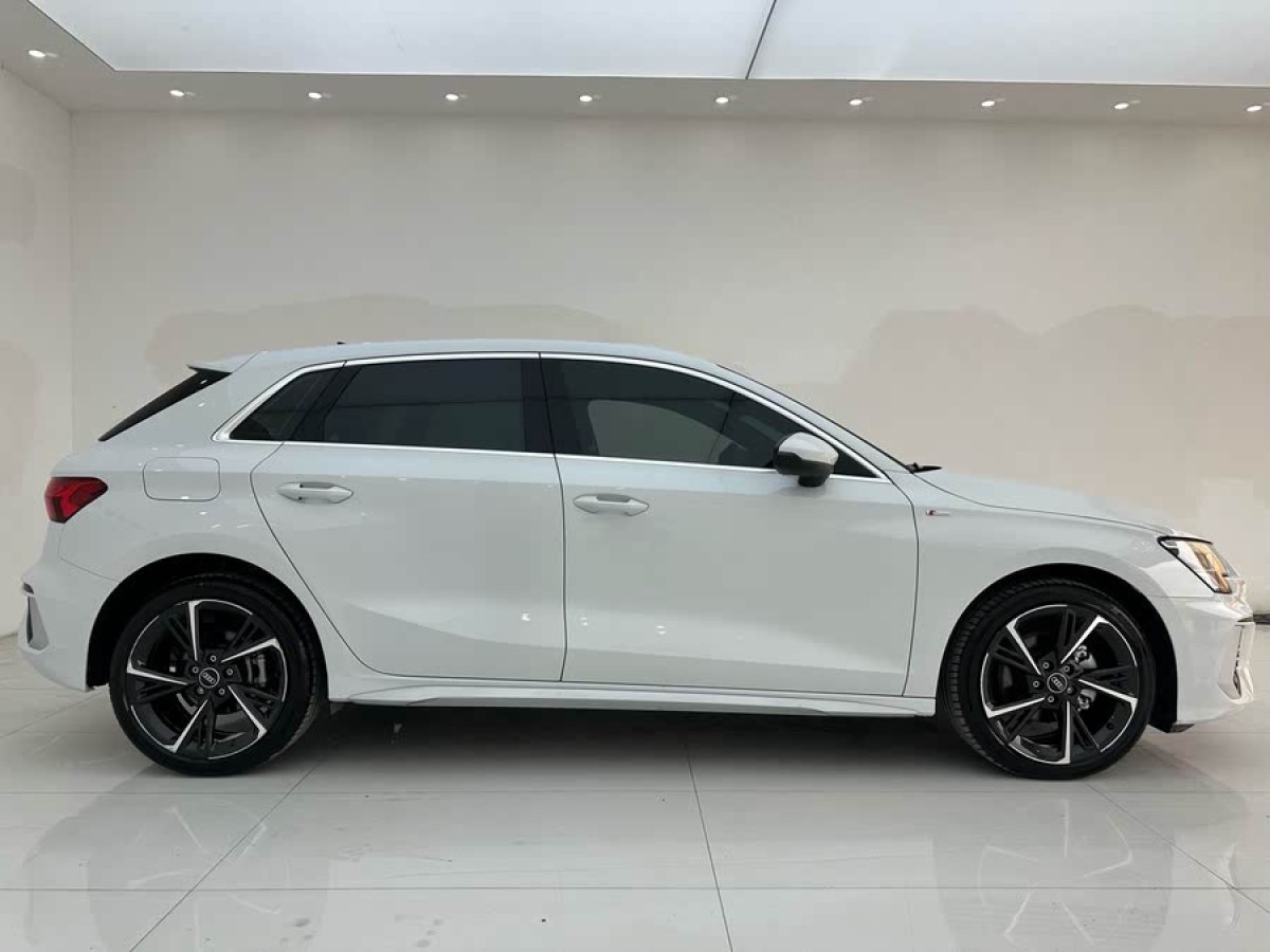奧迪 奧迪A3  2023款 改款 Sportback 35 TFSI 時尚運動型圖片