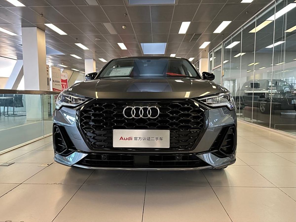 2021年9月奧迪 奧迪Q3 Sportback  2021款 40 TFSI 進享人生版