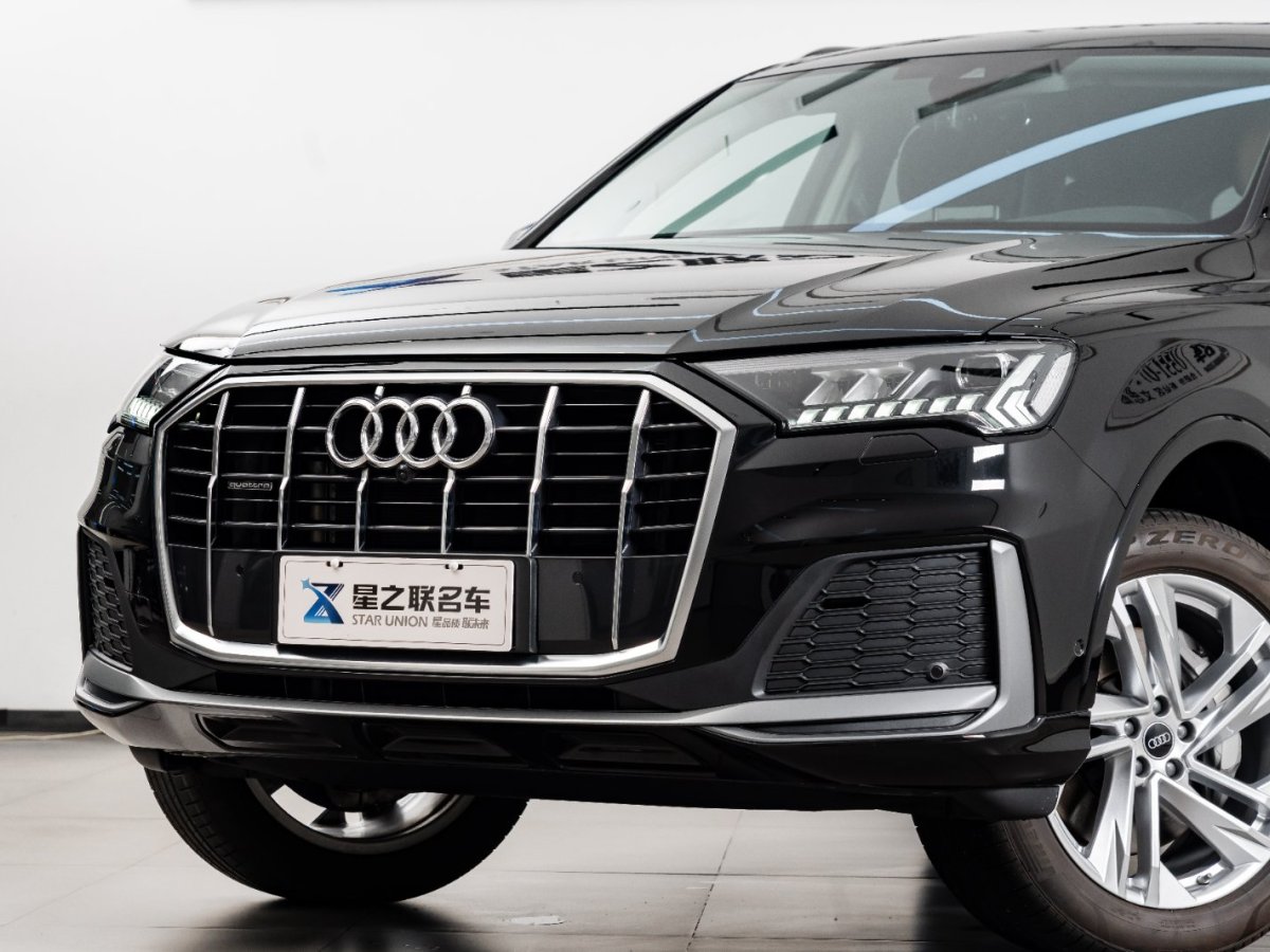 奧迪 奧迪Q7  2023款 45 TFSI quattro S line運(yùn)動(dòng)型圖片