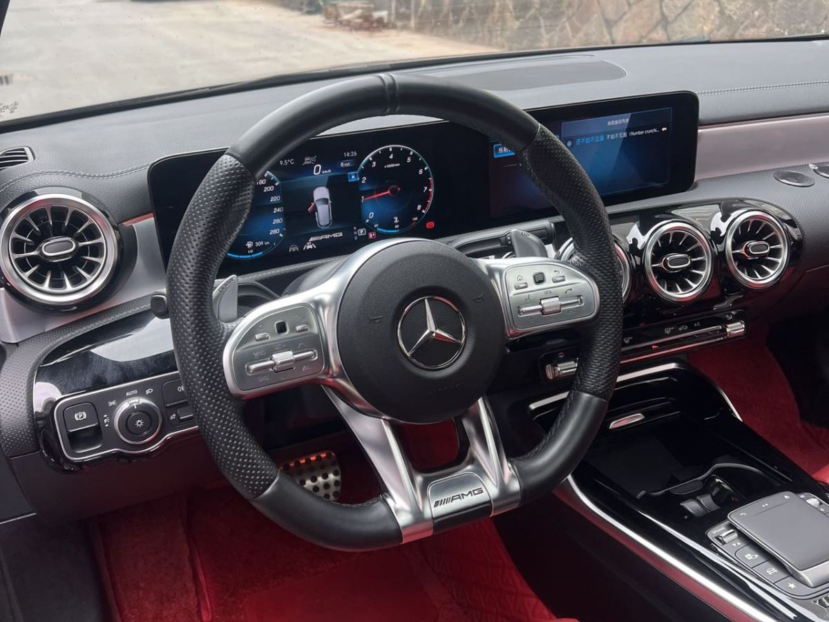 奔馳 奔馳A級AMG  2020款 AMG A 35 4MATIC圖片