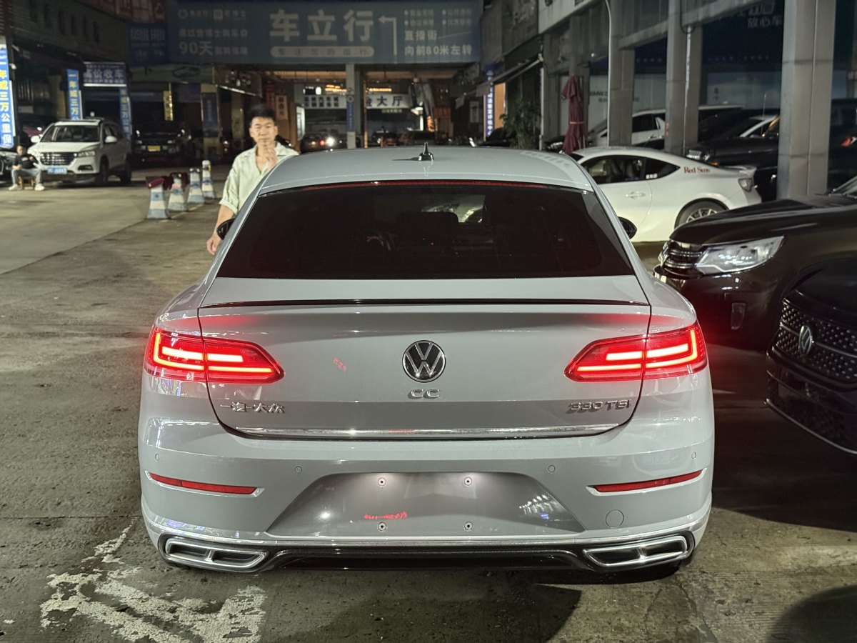 大眾 一汽-大眾CC  2023款 改款 330TSI 炫目版圖片