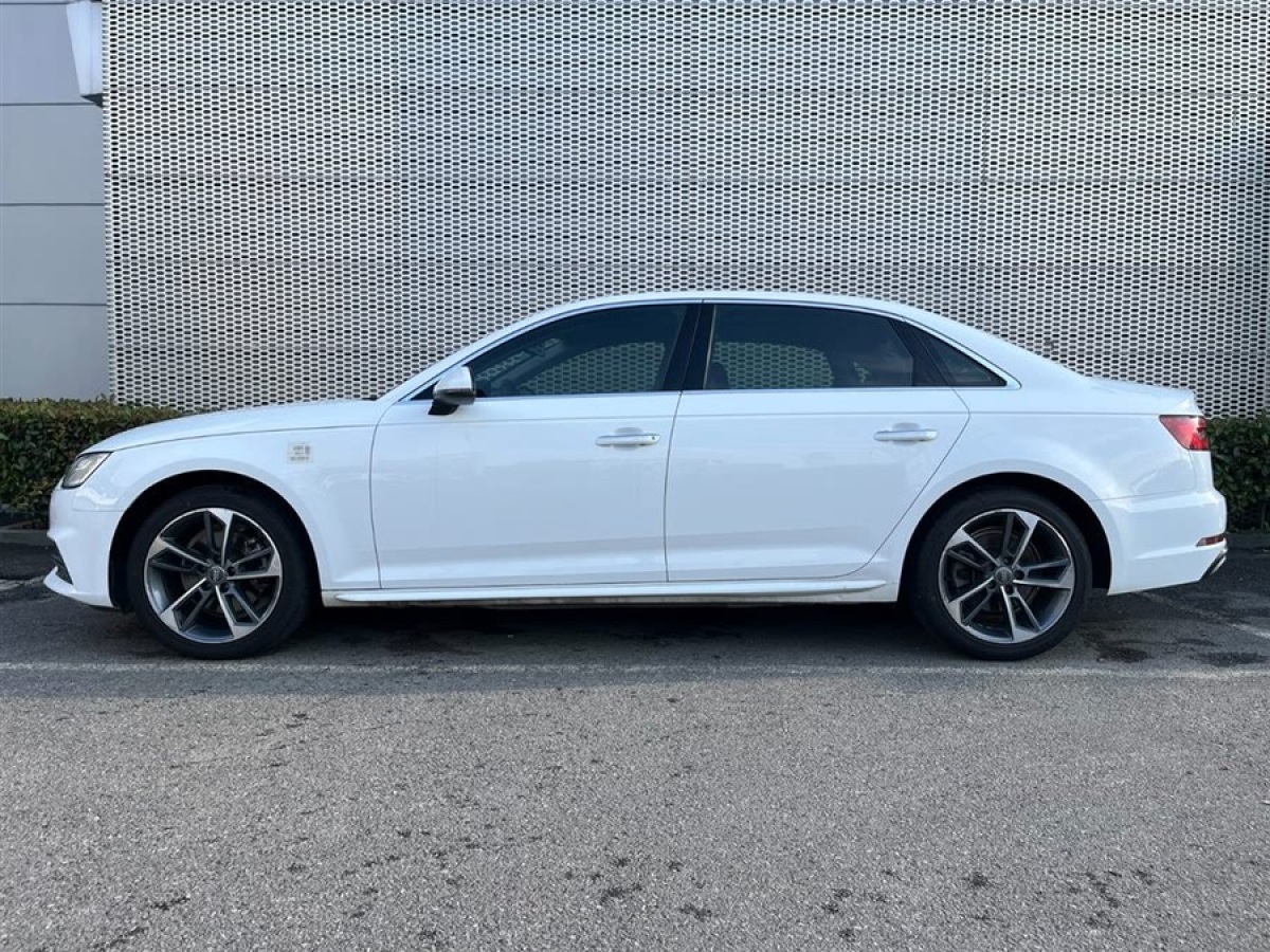 奧迪 奧迪A4L  2019款 40 TFSI 進取型 國V圖片