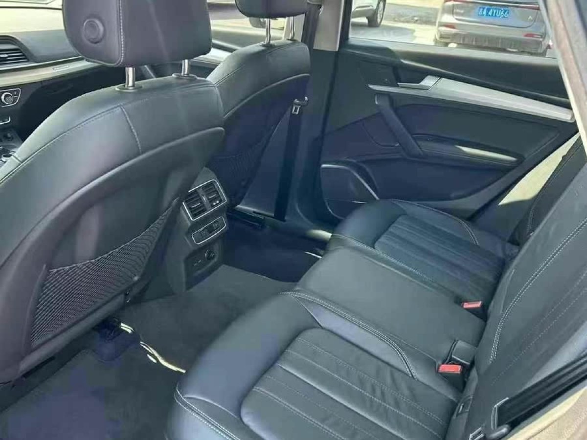 奧迪 奧迪Q5L  2020款 改款 40 TFSI 榮享時尚型圖片
