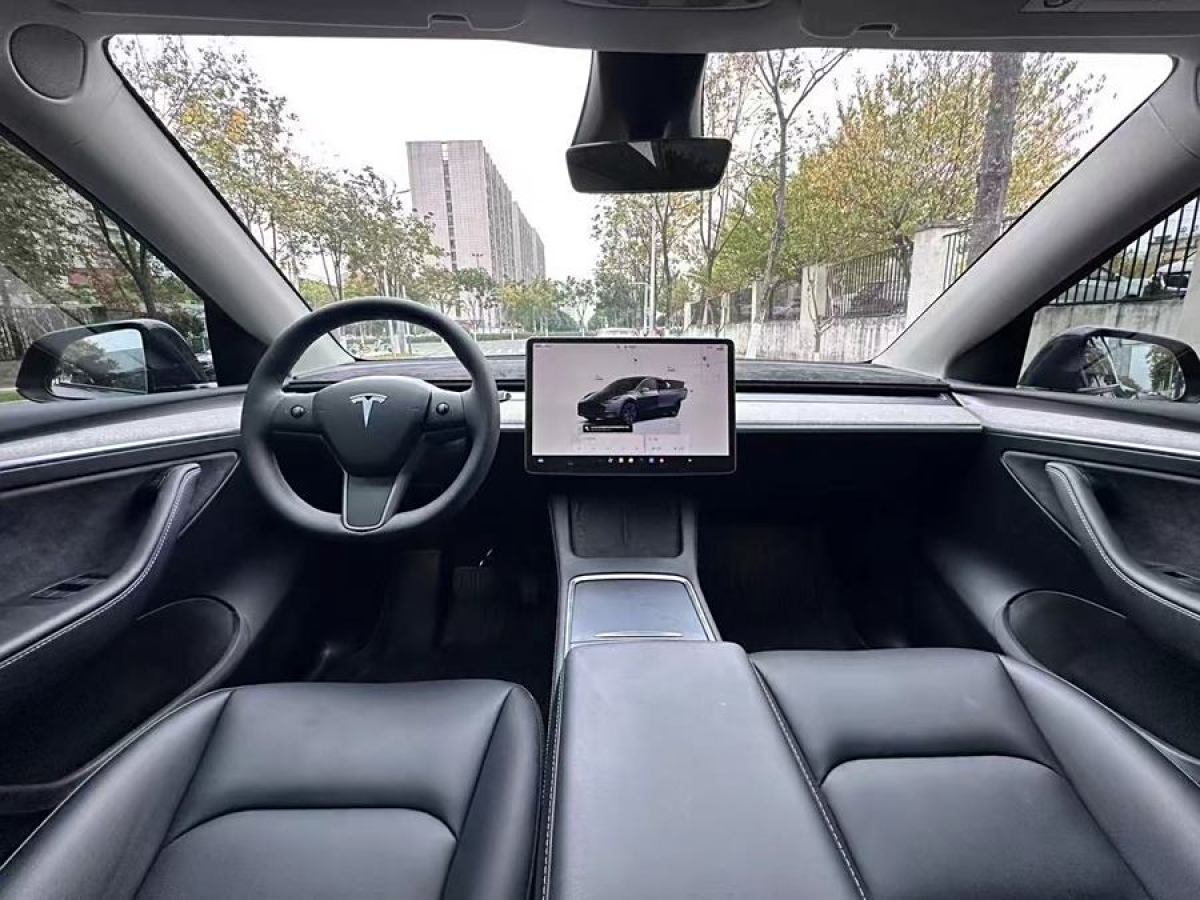 特斯拉 Model 3  2020款 改款 長(zhǎng)續(xù)航后輪驅(qū)動(dòng)版圖片