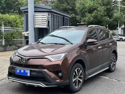 2016年11月 豐田 RAV4榮放 2.0L CVT兩驅(qū)風(fēng)尚版圖片