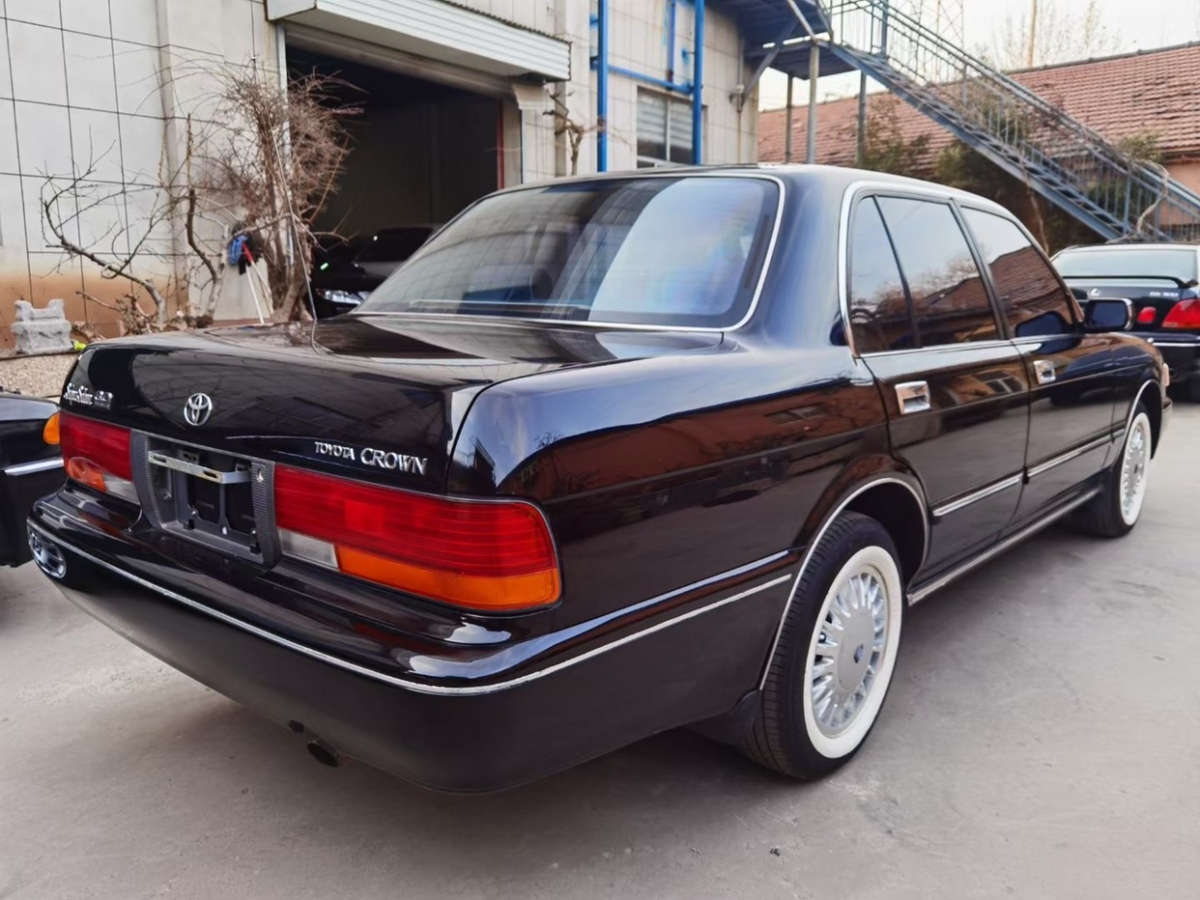 1995年1月丰田 皇冠 1993款 3.0l