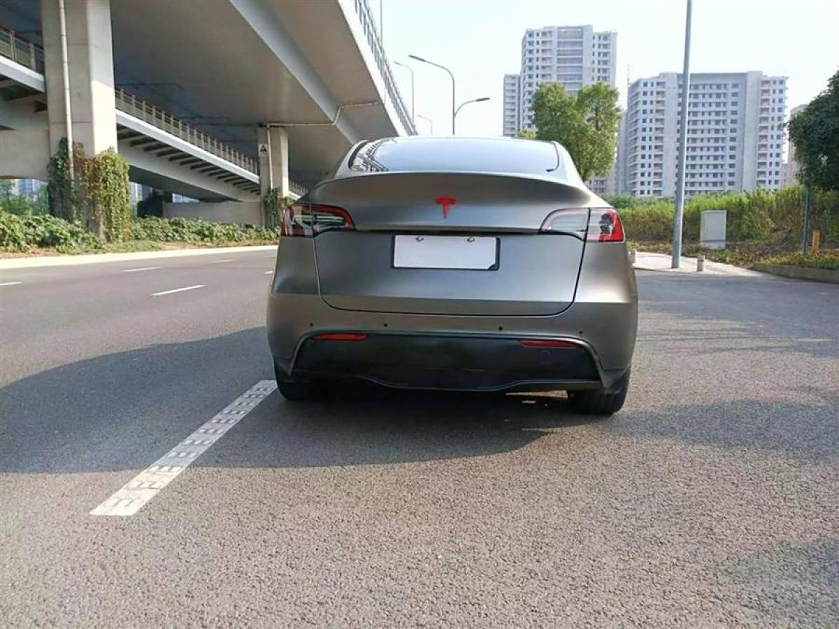 2023年10月特斯拉 Model Y  2023款 長(zhǎng)續(xù)航煥新版 雙電機(jī)全輪驅(qū)動(dòng)