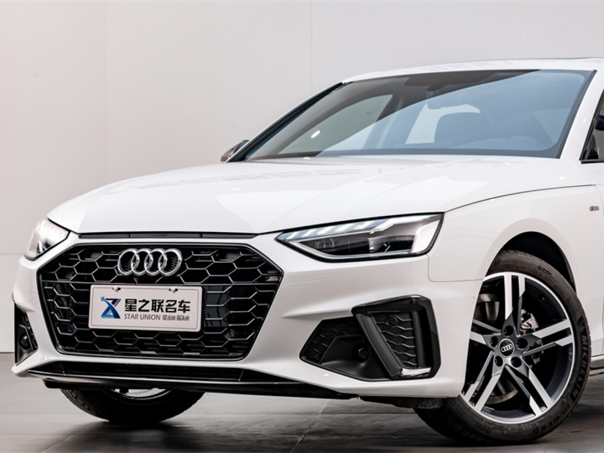 奥迪 奥迪A4L  2022款 40 TFSI 豪华动感型图片