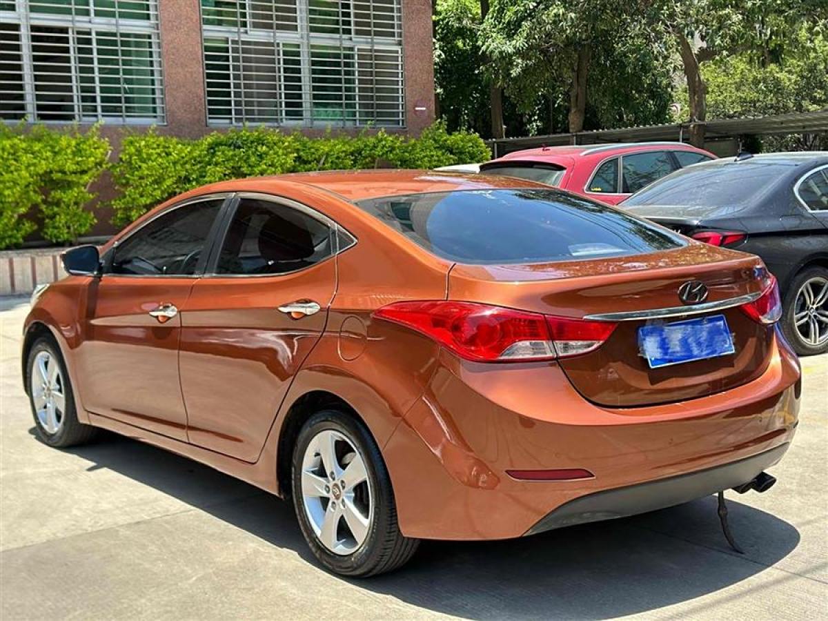 現(xiàn)代 朗動  2013款 1.6L 自動領(lǐng)先型圖片