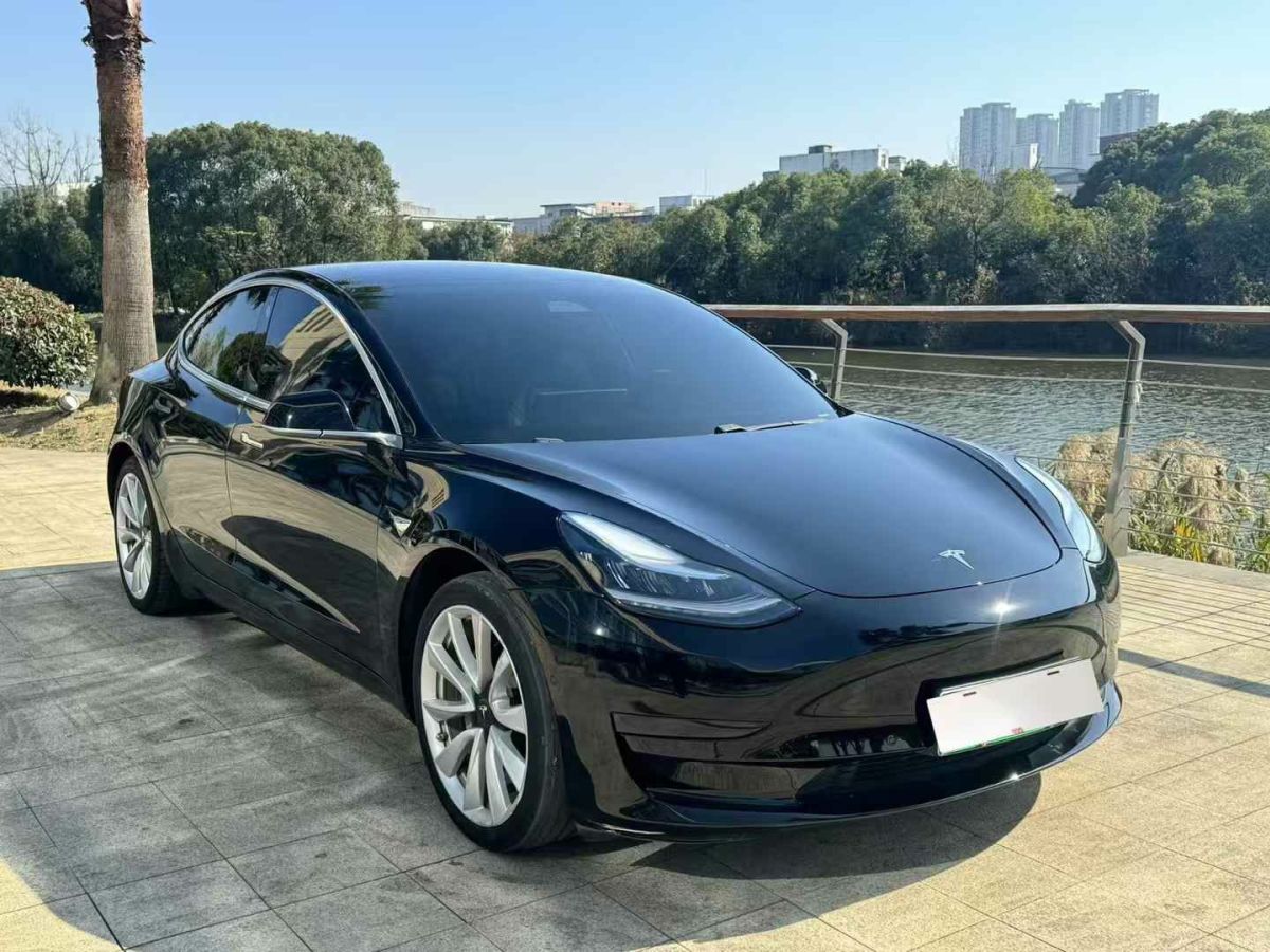 特斯拉 Model S  2021款 Plaid Plus 版圖片