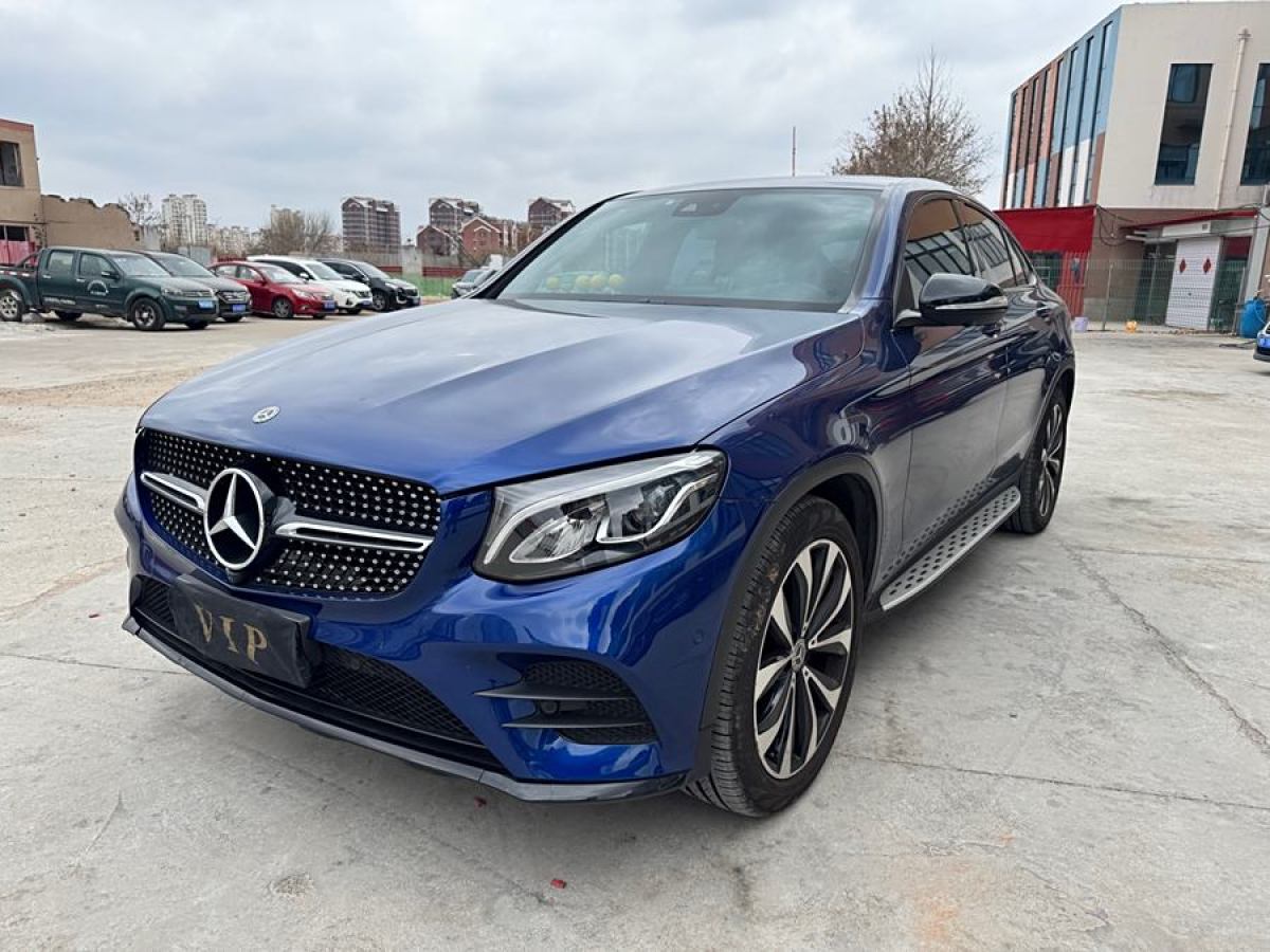 奔馳 奔馳GLC  2022款 改款 GLC 260 4MATIC 轎跑SUV圖片