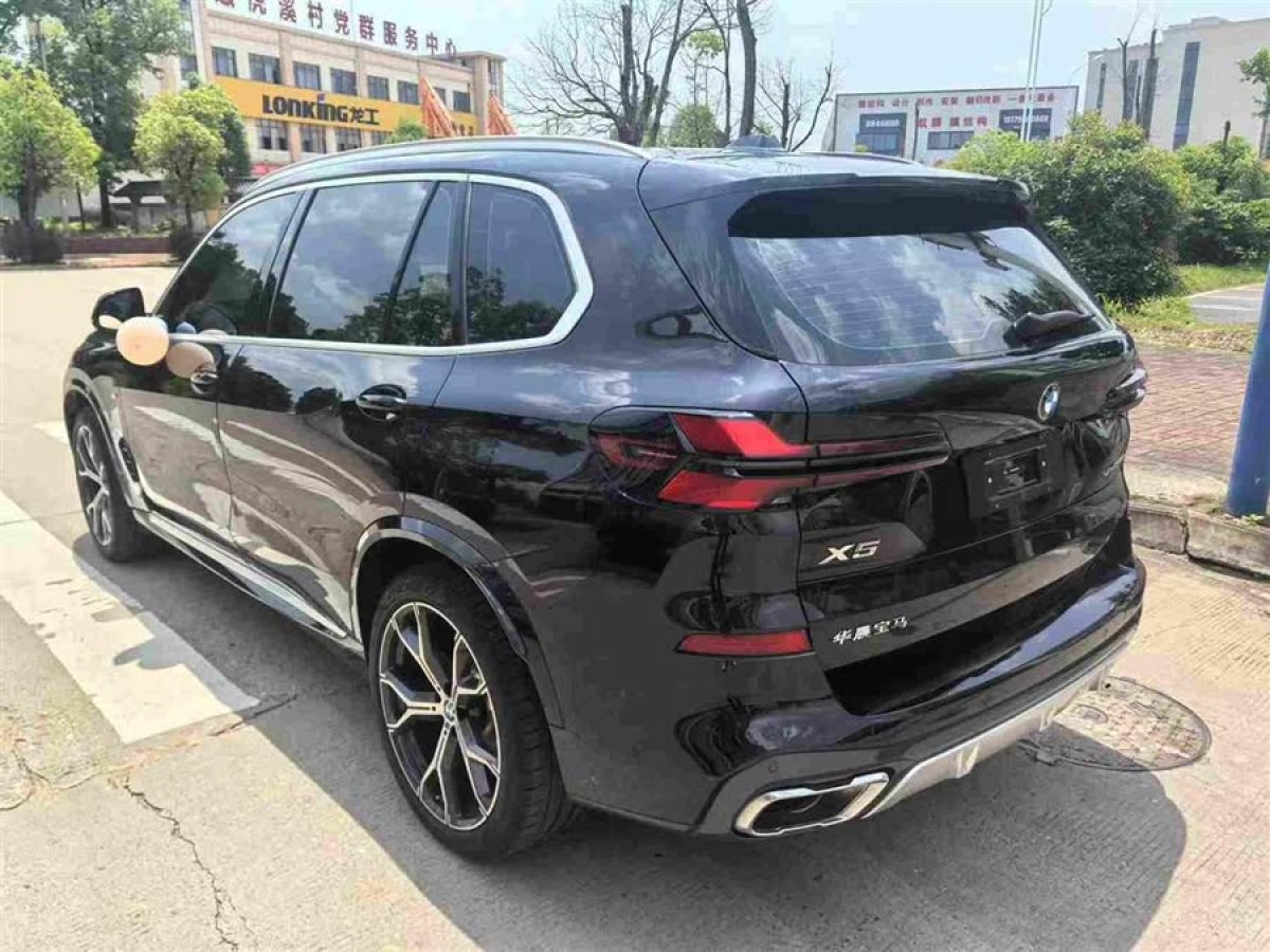 寶馬 寶馬X5  2023款 xDrive 30Li 尊享型M運動套裝圖片