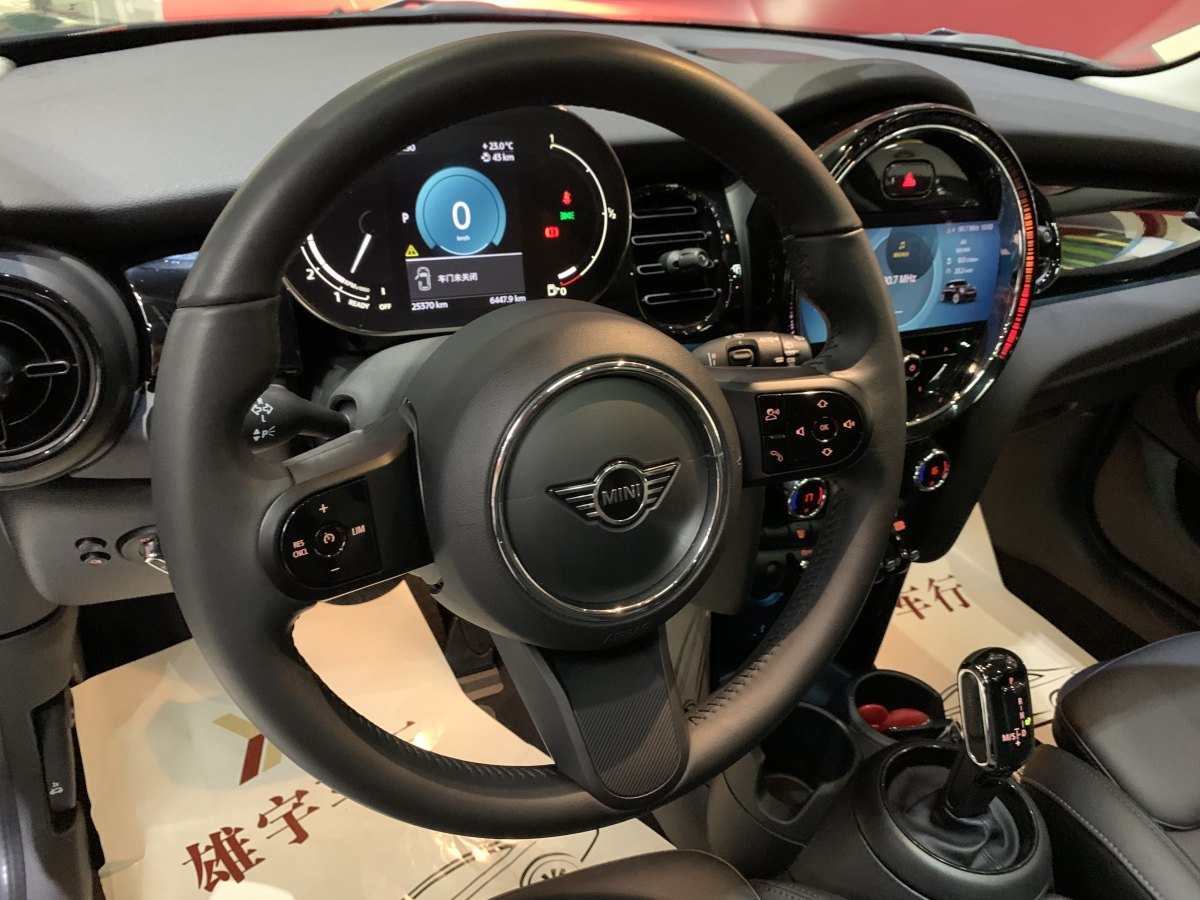 2022年1月MINI MINI  2022款 1.5T COOPER 藝術家 五門版