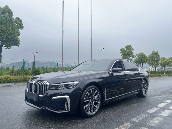 宝马 宝马7系  2023款 740Li 领先型 M运动套装