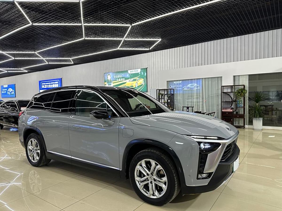 蔚來 ES8  2020款 415KM 基準(zhǔn)版 六座版圖片