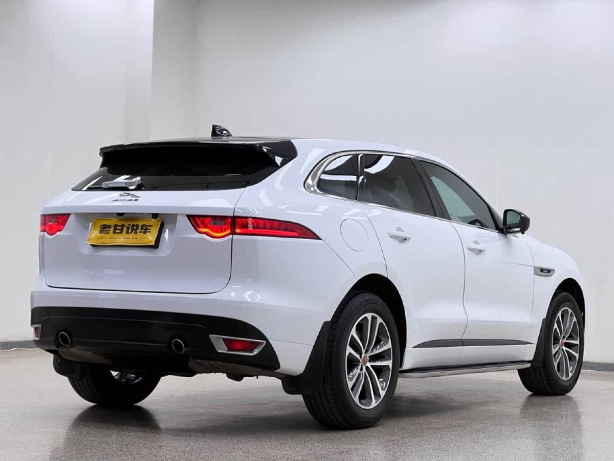 捷豹 F-PACE  2016款 2.0T 兩驅(qū)R-Sport運(yùn)動(dòng)版圖片