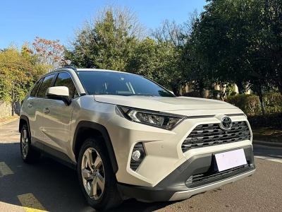 2023年2月 豐田 RAV4榮放 2.0L CVT兩驅(qū)風(fēng)尚Plus版圖片