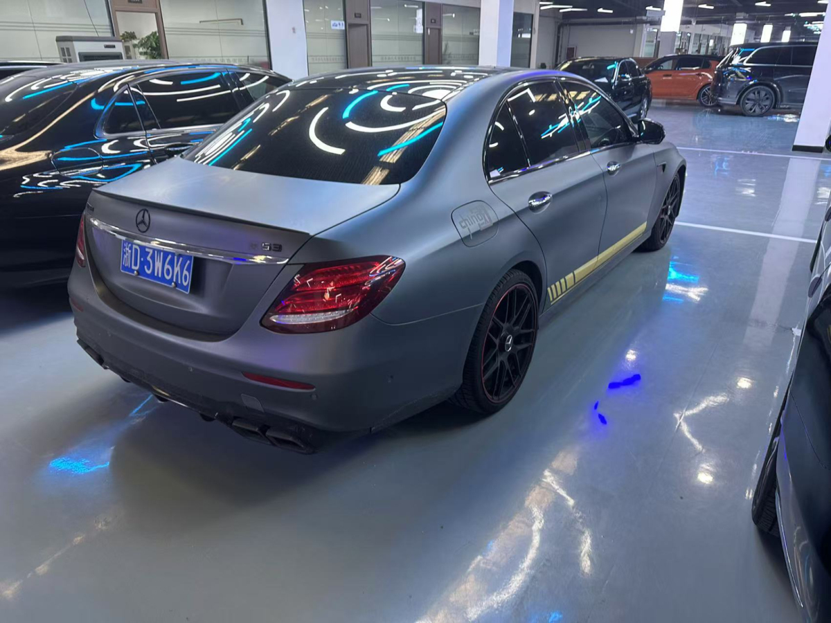 奔馳 奔馳E級(jí)AMG  2019款 AMG E 53 4MATIC+ 轎跑車圖片