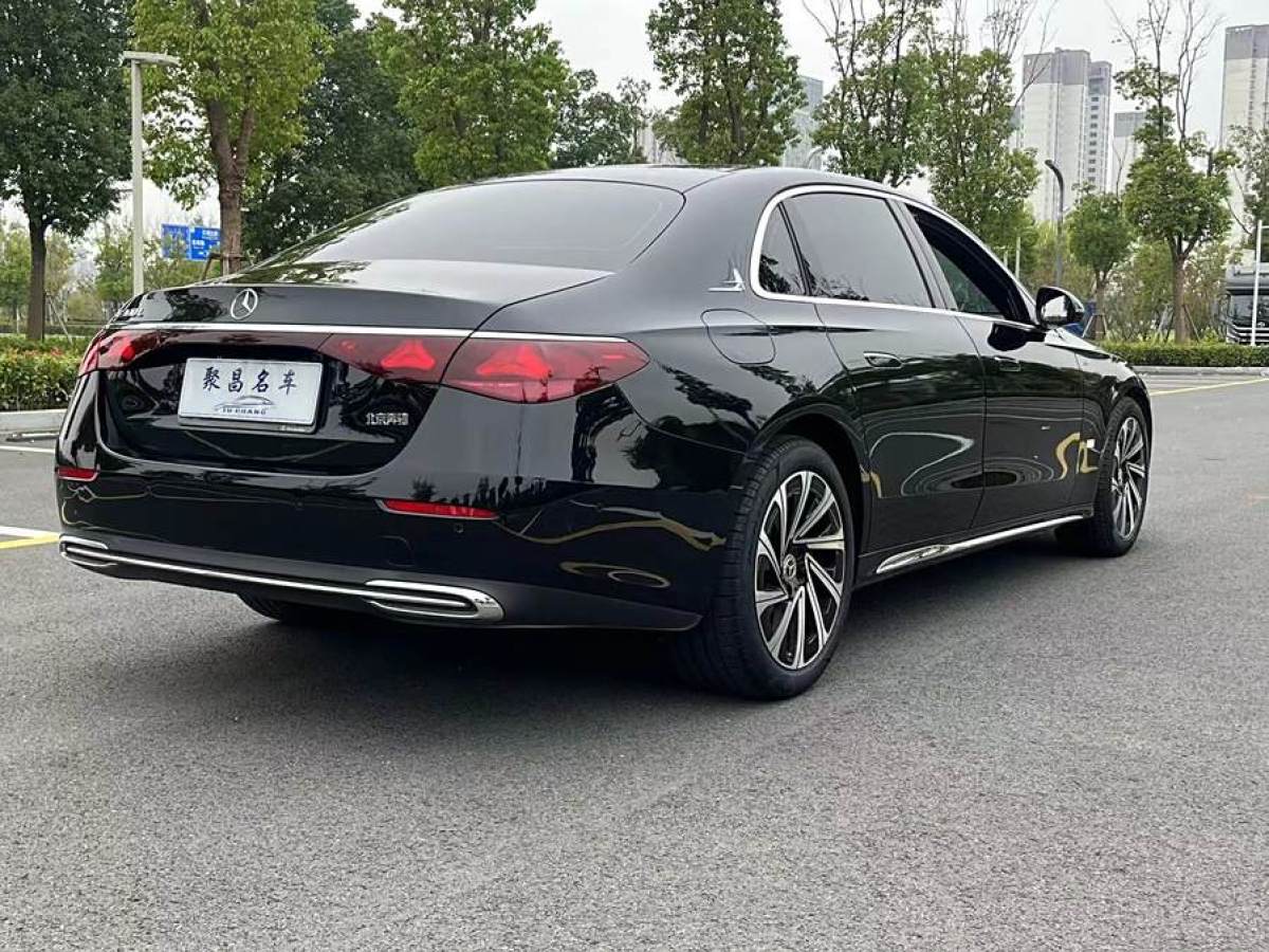 奔馳 奔馳E級(jí)  2024款 E 300 L 豪華型圖片