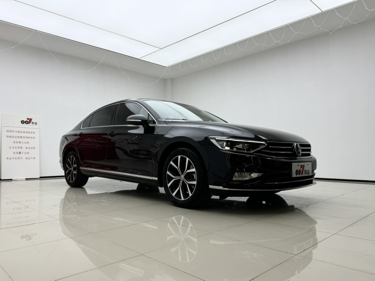 大眾 邁騰  2020款 330TSI DSG 領(lǐng)先型圖片