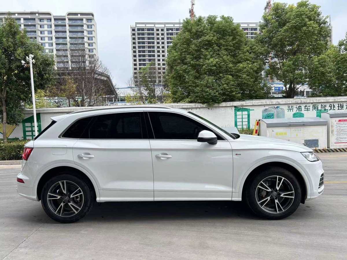 奧迪 奧迪Q5L  2020款 改款 40 TFSI 榮享時尚型圖片