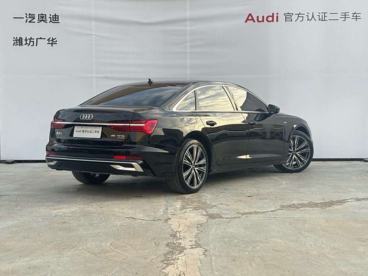 奧迪 奧迪A6L  2023款 改款 45 TFSI quattro 臻選動(dòng)感型圖片