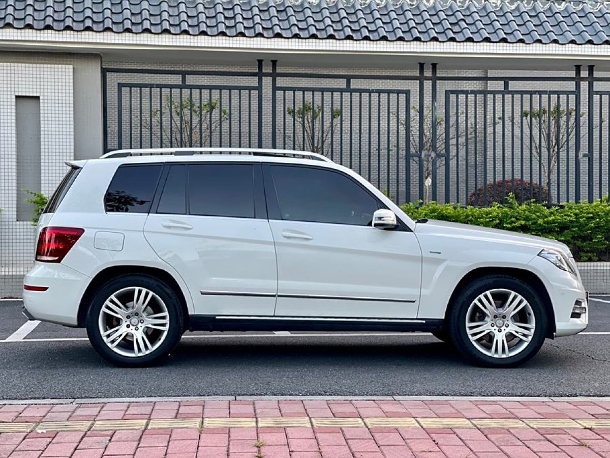 奔馳 奔馳GLK級(jí)  2015款 GLK 260 4MATIC 動(dòng)感型 極致版圖片