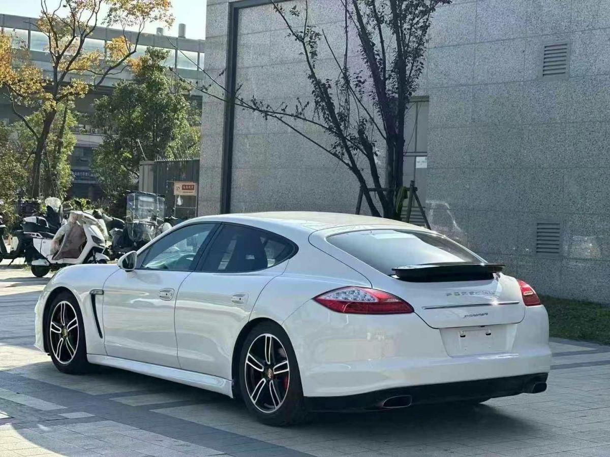 保時(shí)捷 Panamera  2011款 GTS 4.8圖片