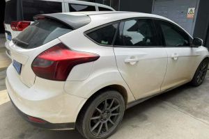 ?？怂?福特 三廂經(jīng)典 1.8L 自動基本型