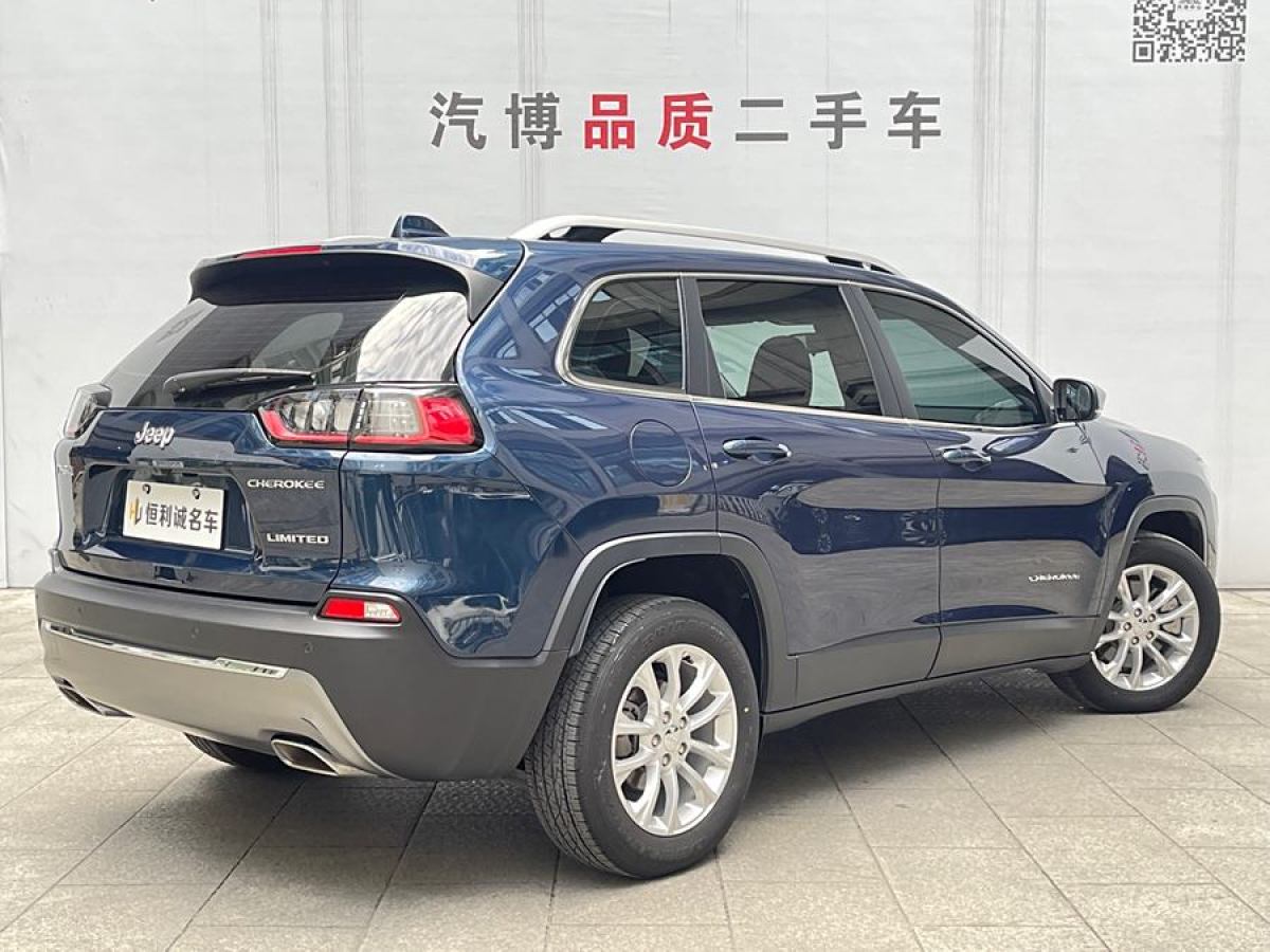 2019年12月Jeep 自由光  2019款 2.0T 兩驅(qū)智享版 國VI