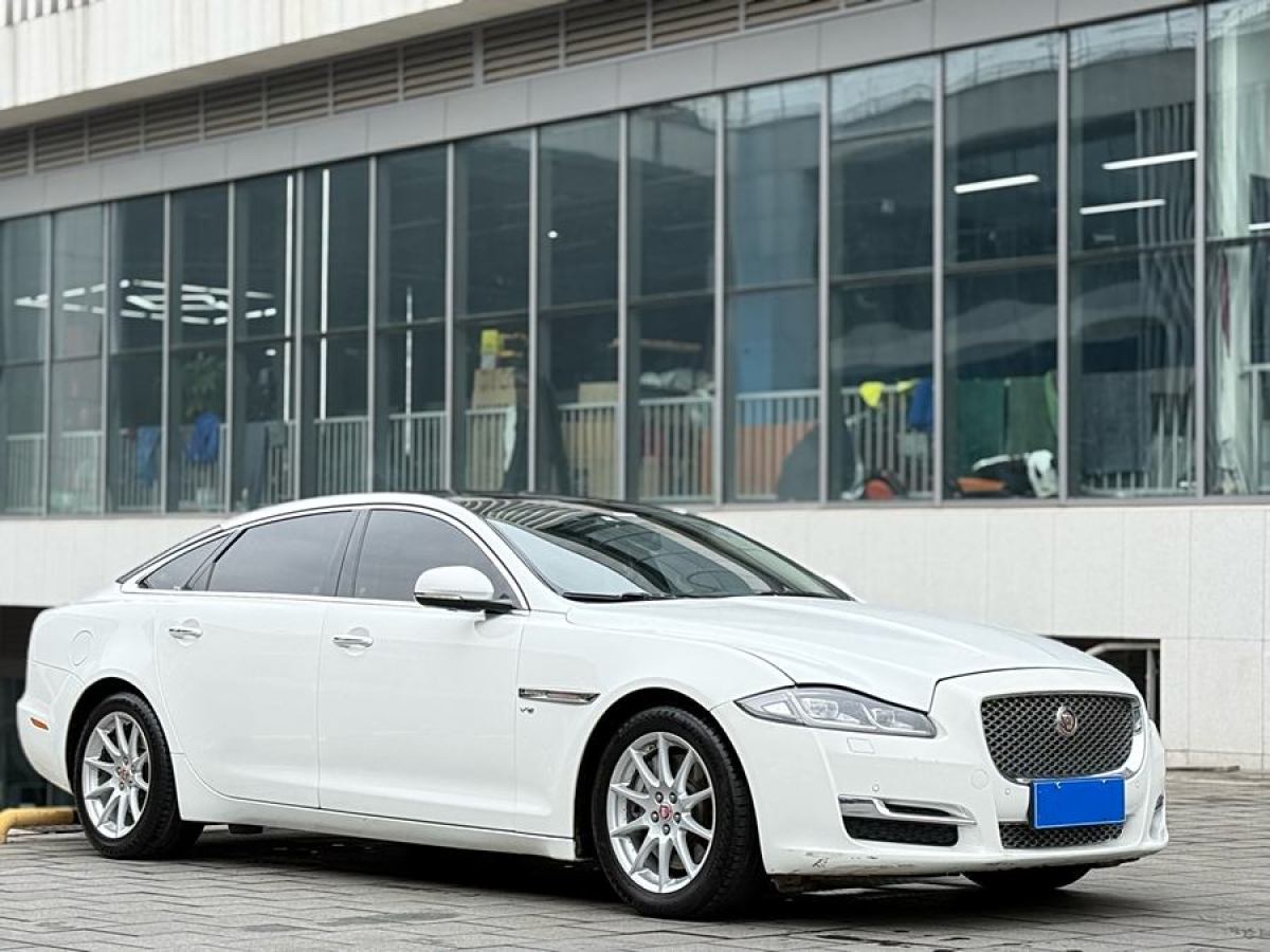 捷豹 XJ  2016款 XJL 3.0 SC 兩驅(qū)典雅商務版圖片