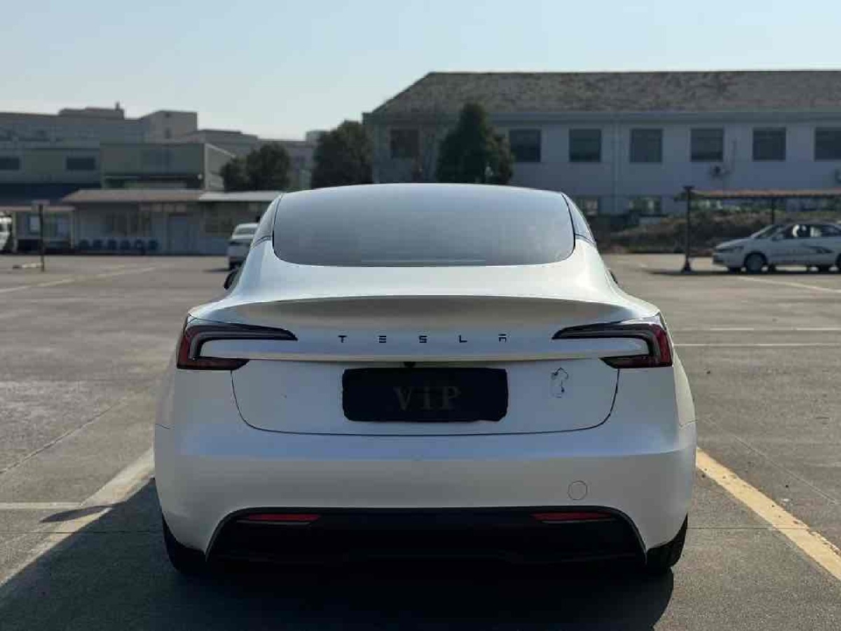 特斯拉 Model 3  2023款 煥新版 后輪驅(qū)動(dòng)圖片