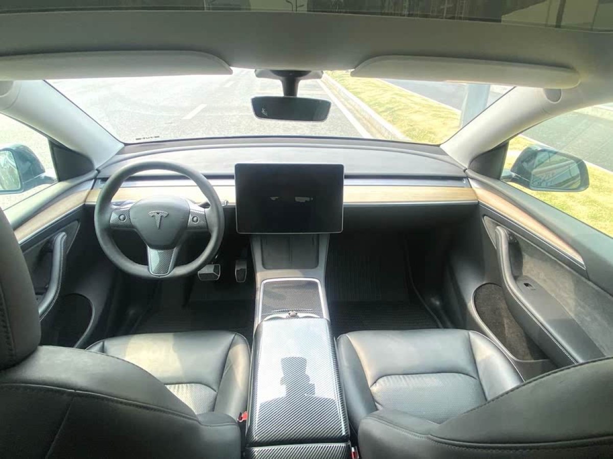 特斯拉 Model Y  2023款 長(zhǎng)續(xù)航全輪驅(qū)動(dòng)版圖片