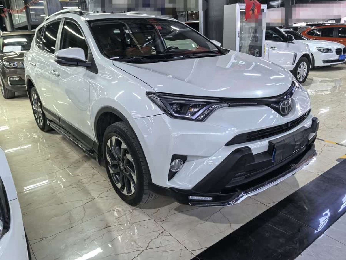 豐田 RAV4榮放  2018款 2.5L 自動(dòng)四驅(qū)精英i版圖片