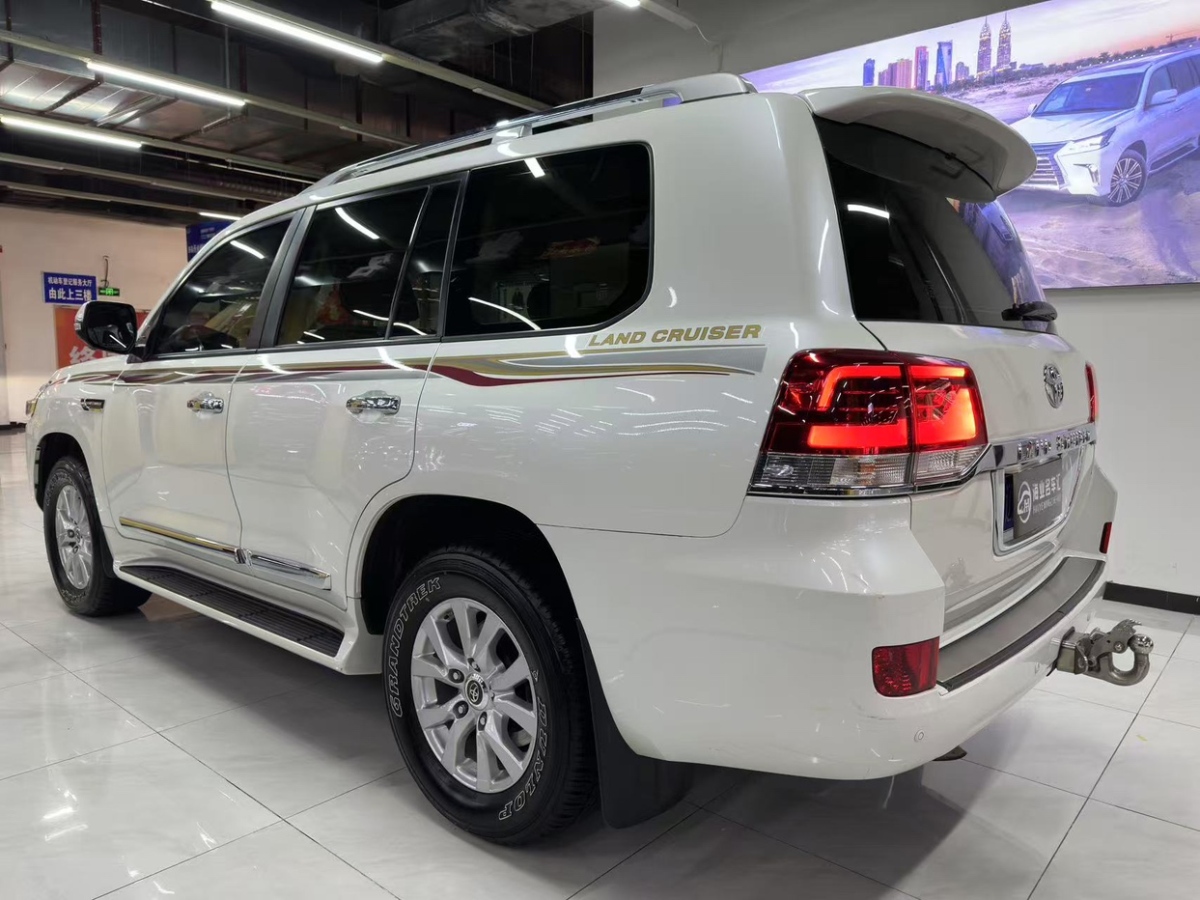 豐田 蘭德酷路澤  2016款 4.0L 中東版圖片