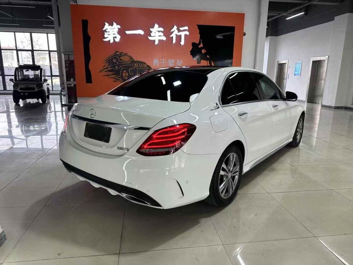 奔馳 奔馳A級(jí)AMG  2017款 2017款 改款 AMG A 45 4MATIC 國(guó)VI圖片