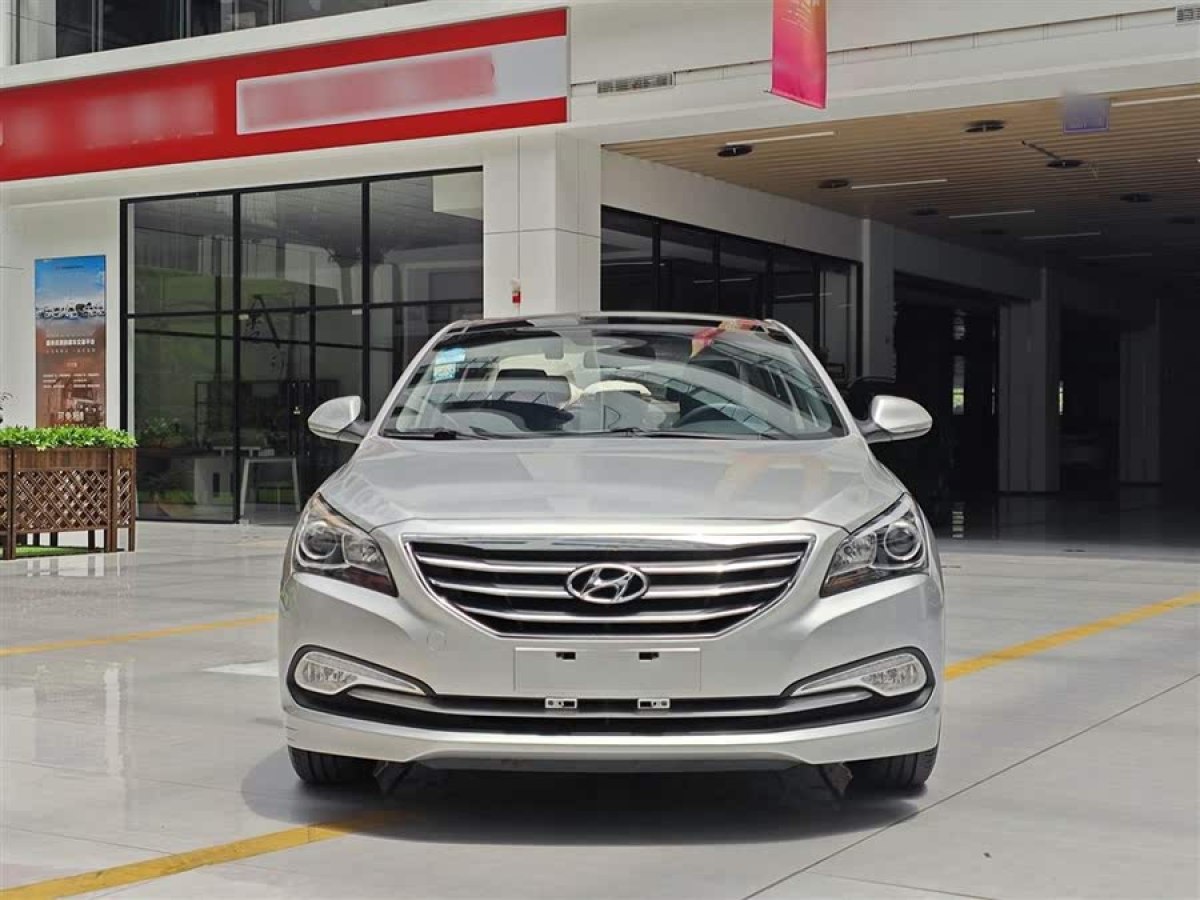 現(xiàn)代 名圖  2014款 1.8L 自動智能型GLS圖片
