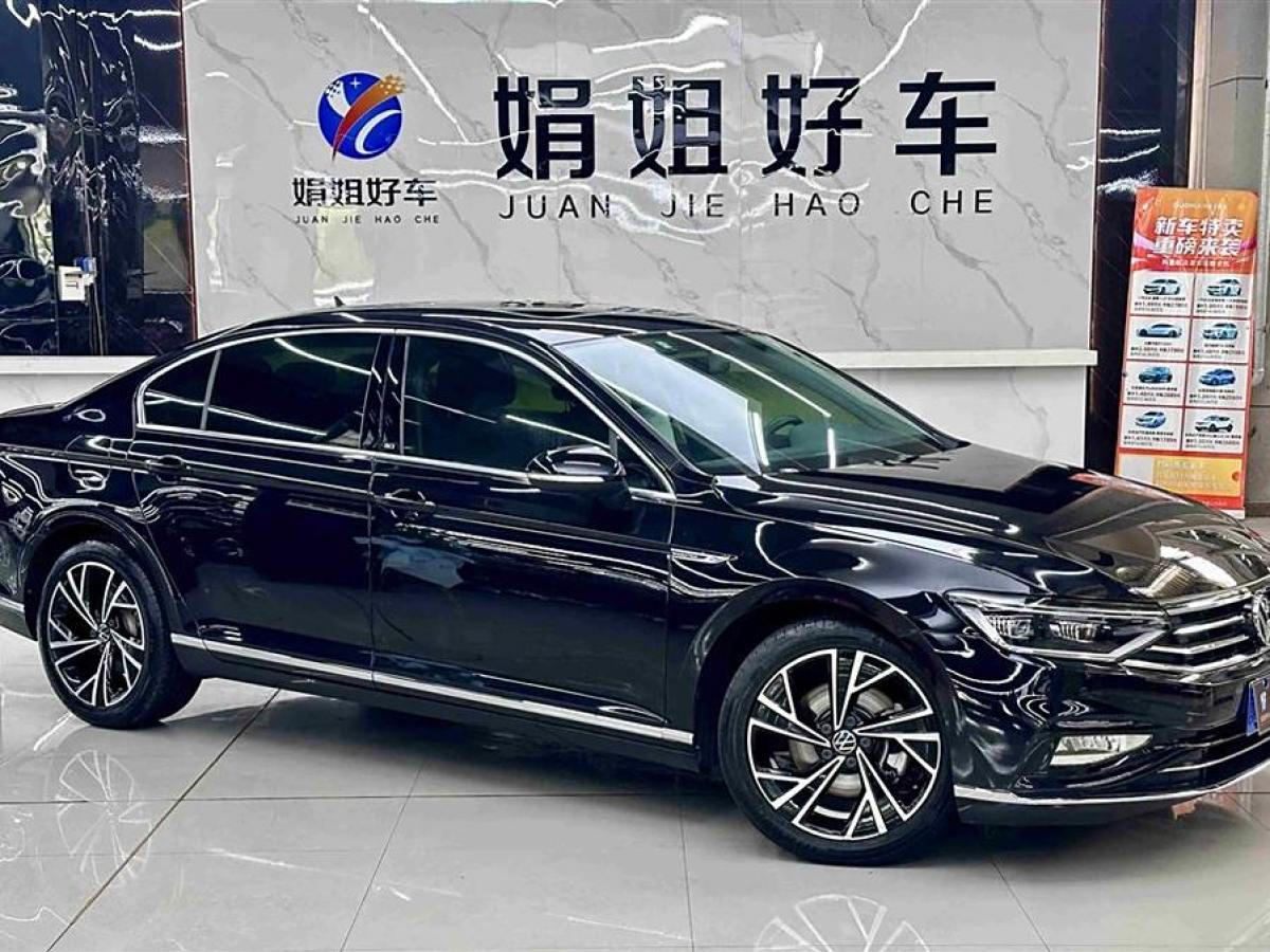 大众 迈腾  2021款 330TSI DSG 30周年纪念版图片