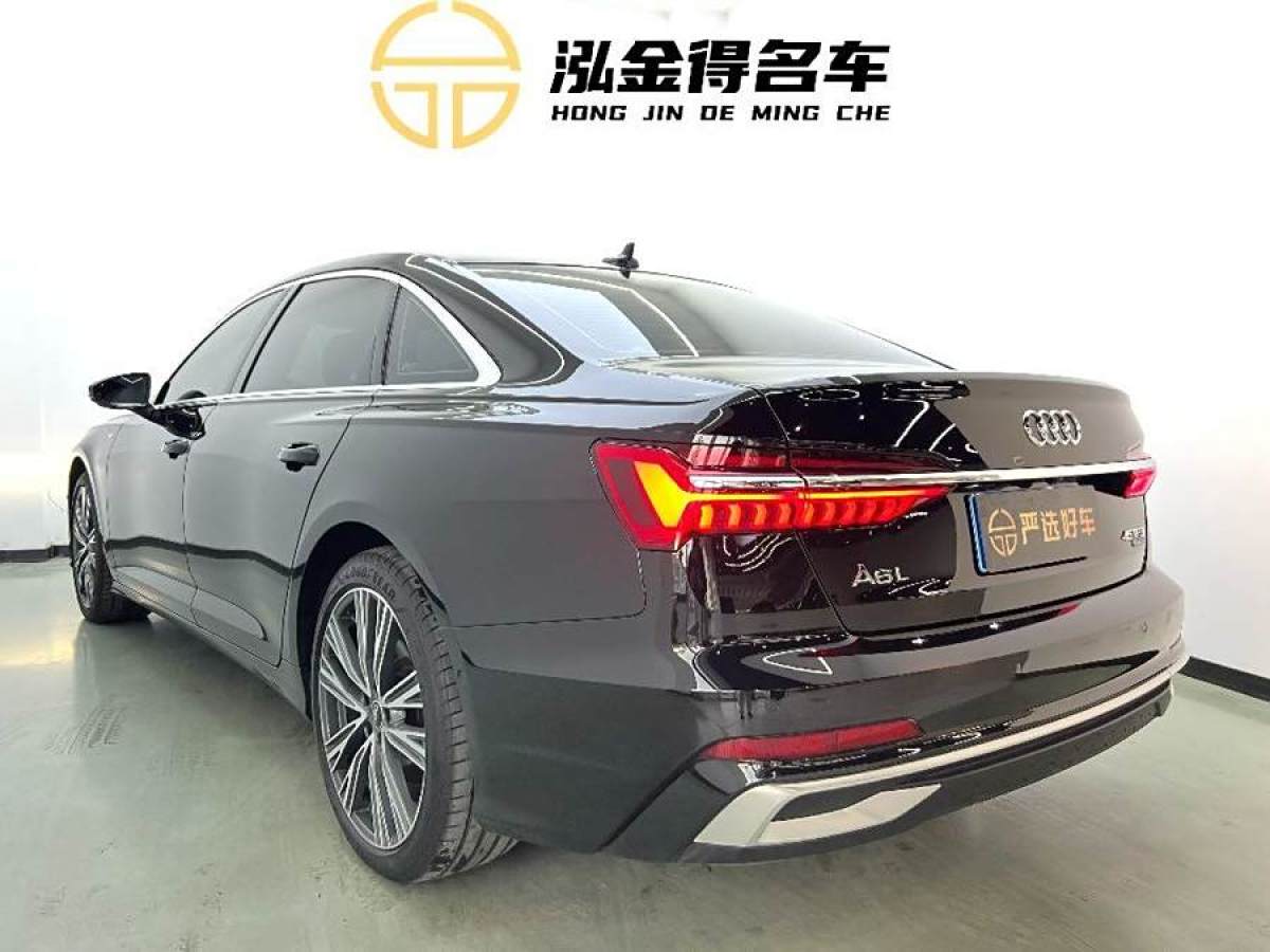 奧迪 奧迪A6L  2023款 改款 45 TFSI quattro 臻選動(dòng)感型圖片