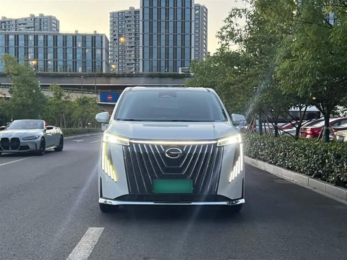 廣汽傳祺 M8  2024款 宗師系列 400T 至尊版圖片