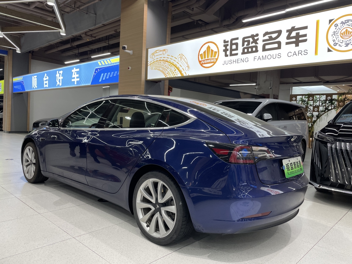 2020年9月特斯拉 Model 3  2019款 標(biāo)準(zhǔn)續(xù)航后驅(qū)升級(jí)版