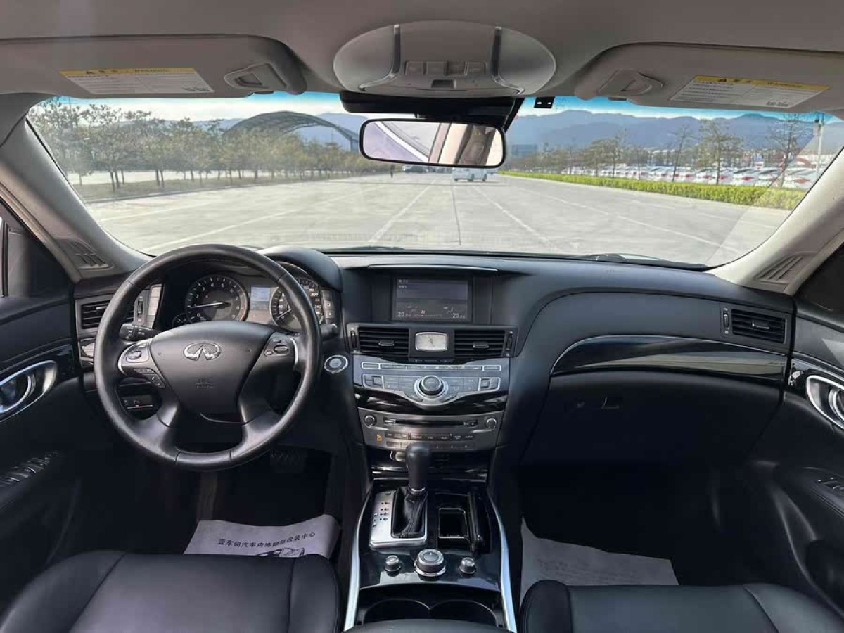 英菲尼迪 Q70  2017款 Q70L 2.5L 精英版圖片